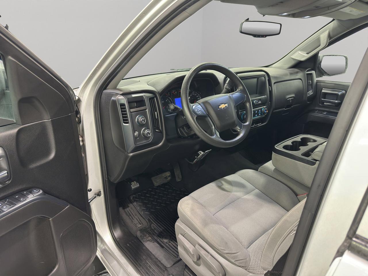 2019 Chevrolet Silverado 1500 LD Custom | Reverse Cam Photo