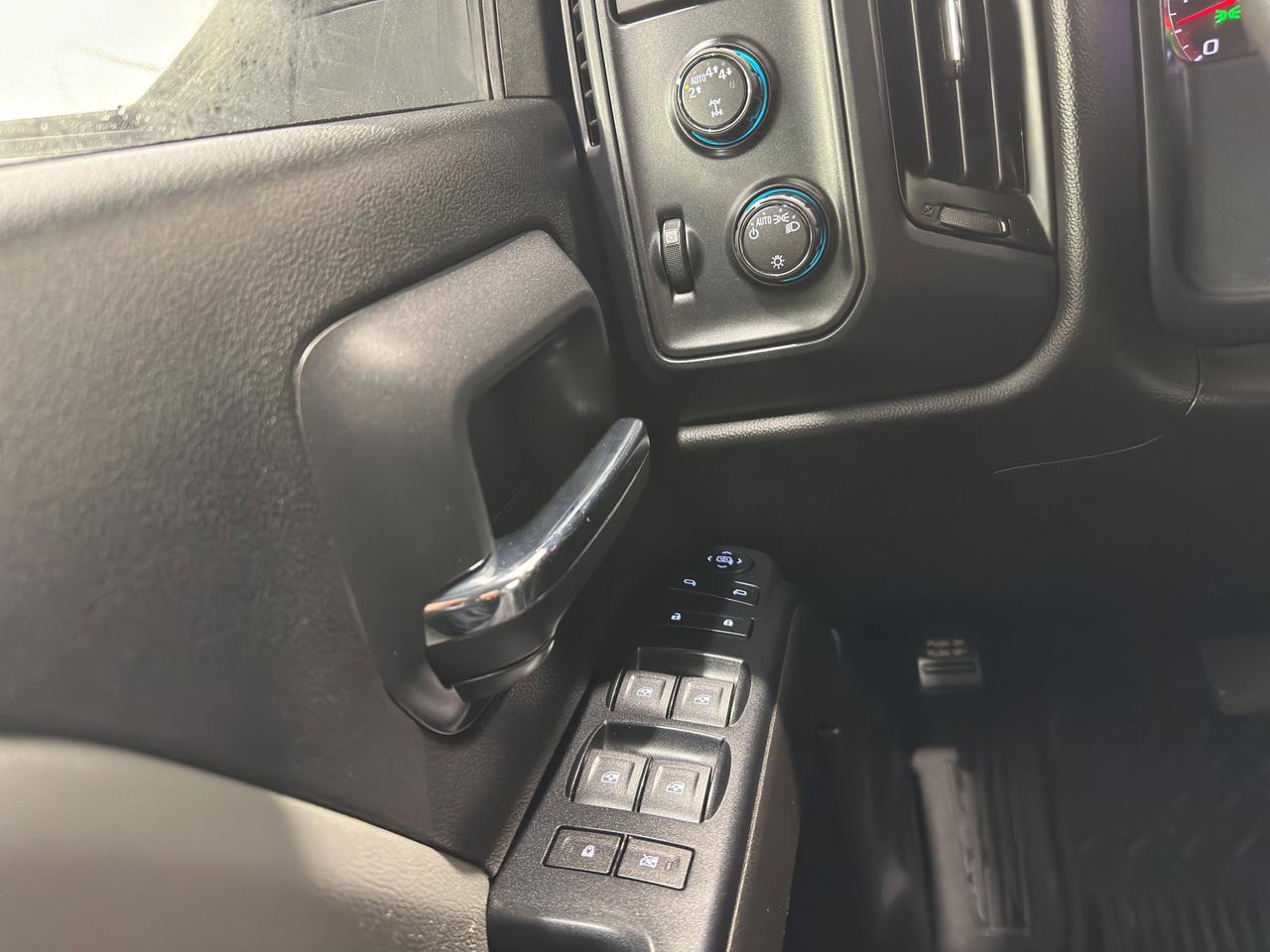 2019 Chevrolet Silverado 1500 LD Custom | Reverse Cam Photo
