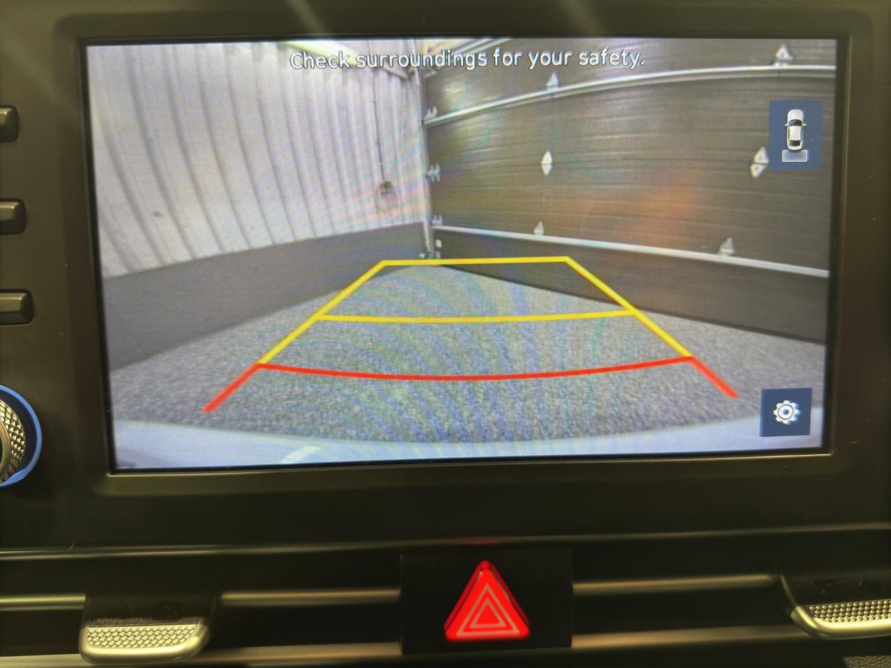 2022 Hyundai Elantra Preferred | Reverse Cam | Heated Seats Photo