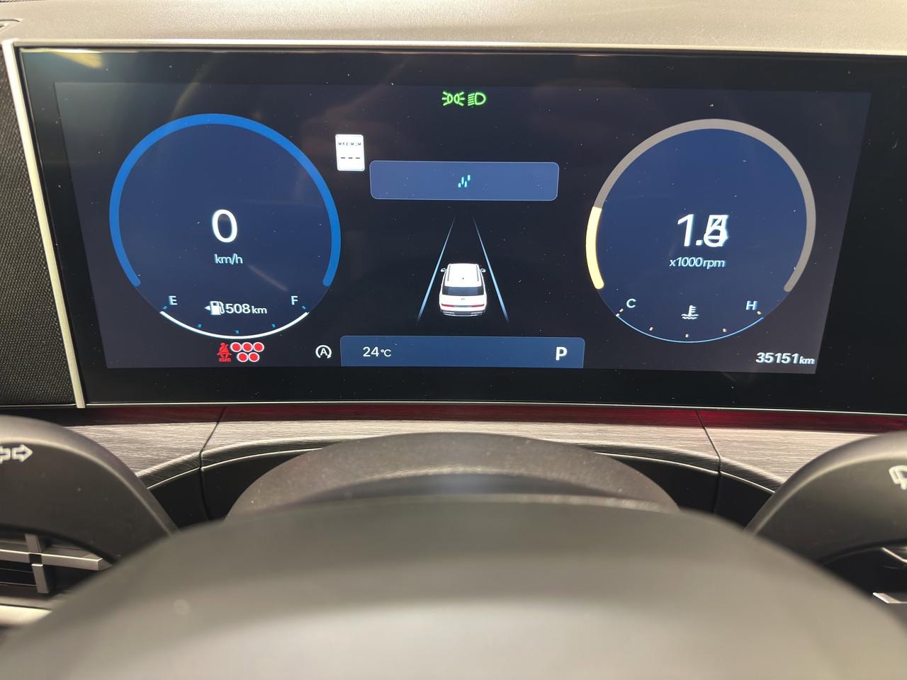 2025 Hyundai Santa Fe Luxury | Reverse Cam | Heated Seats Photo