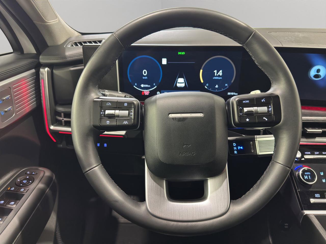 2025 Hyundai Santa Fe Luxury | Reverse Cam | Heated Seats Photo