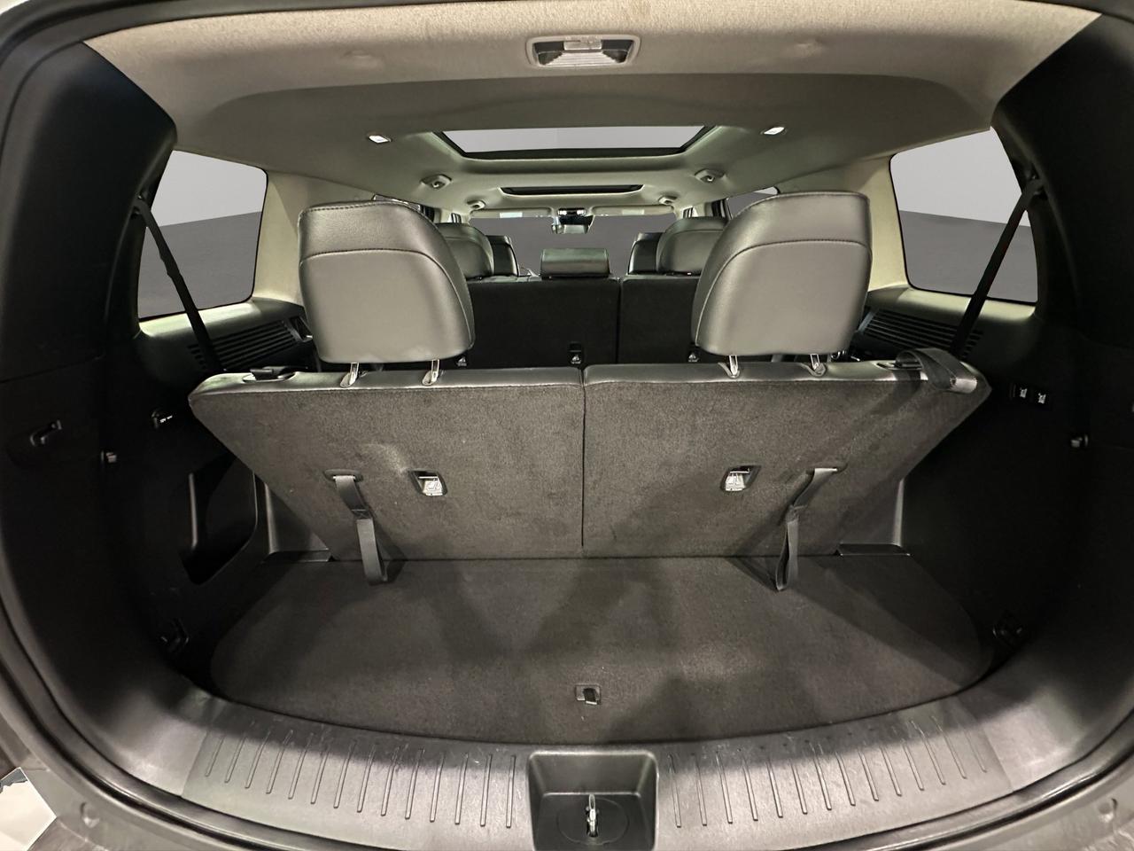 2025 Hyundai Santa Fe Luxury | Reverse Cam | Heated Seats Photo