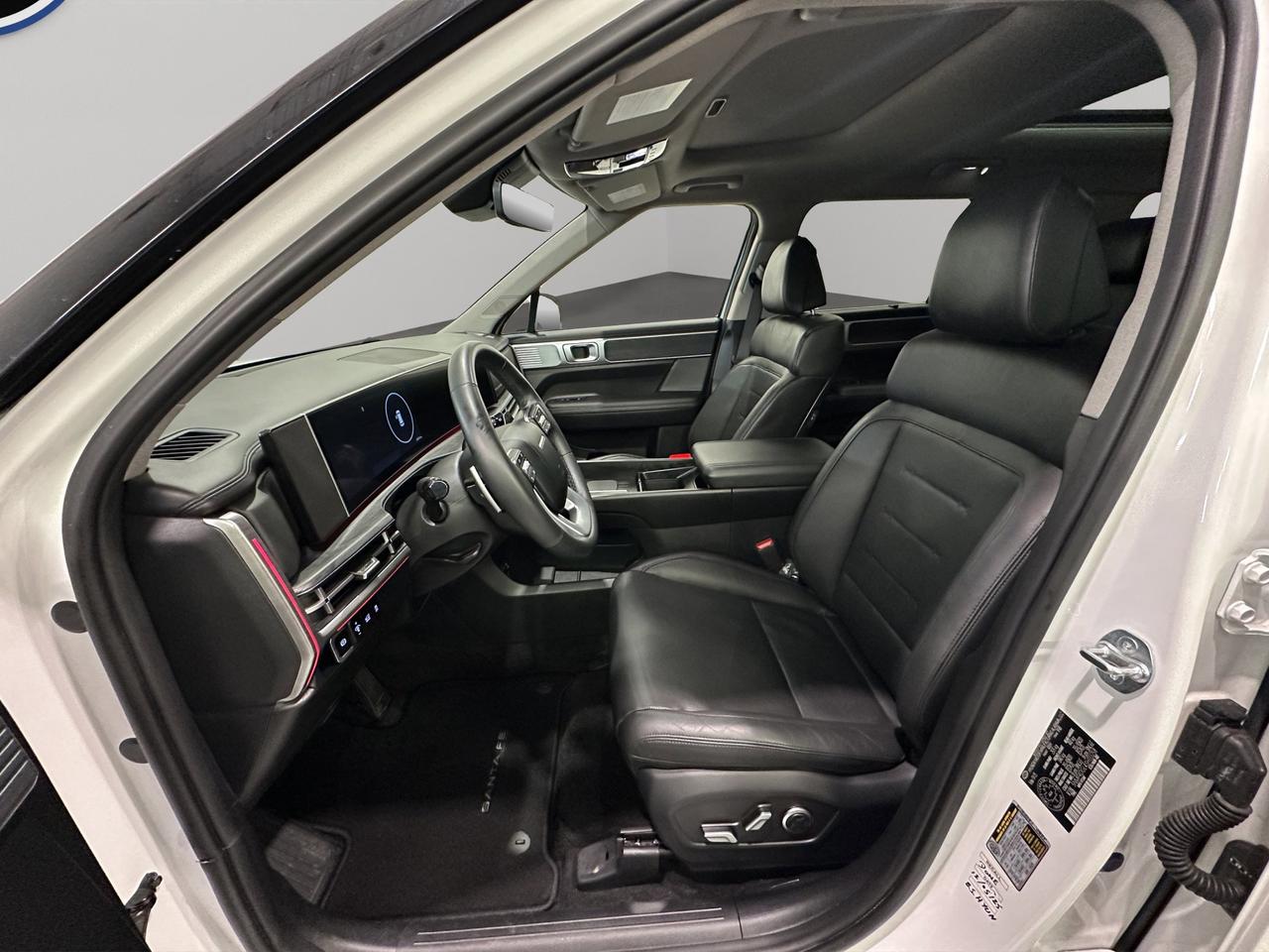 2025 Hyundai Santa Fe Luxury | Reverse Cam | Heated Seats Photo