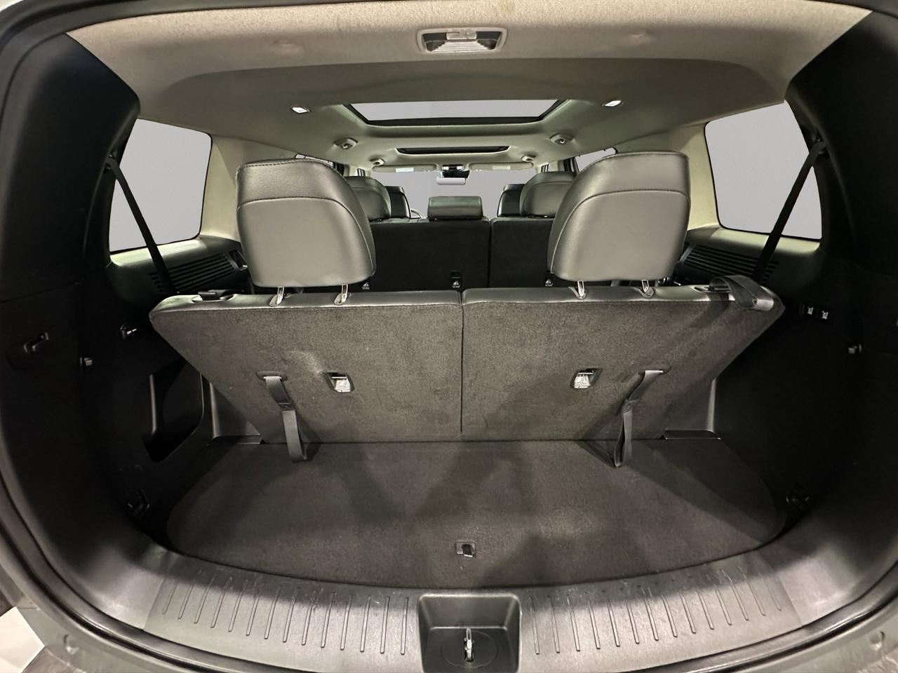 2025 Hyundai Santa Fe Luxury | Reverse Cam | Heated Seats Photo