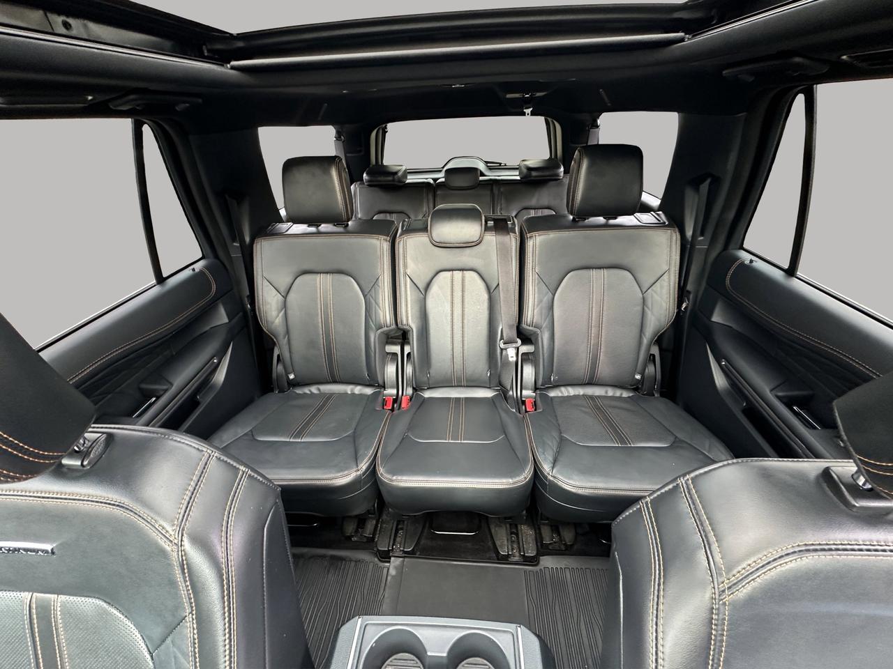 2022 Ford Expedition Platinum Max | Reverse Cam | Heated Seats Photo