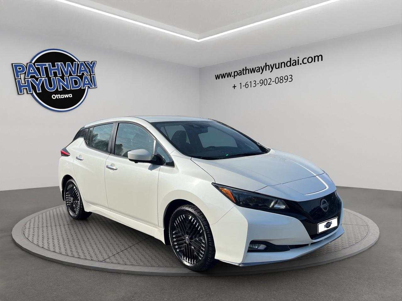 2023 Nissan Leaf SV PLUS | Reverse Cam | Heated Seats Photo0