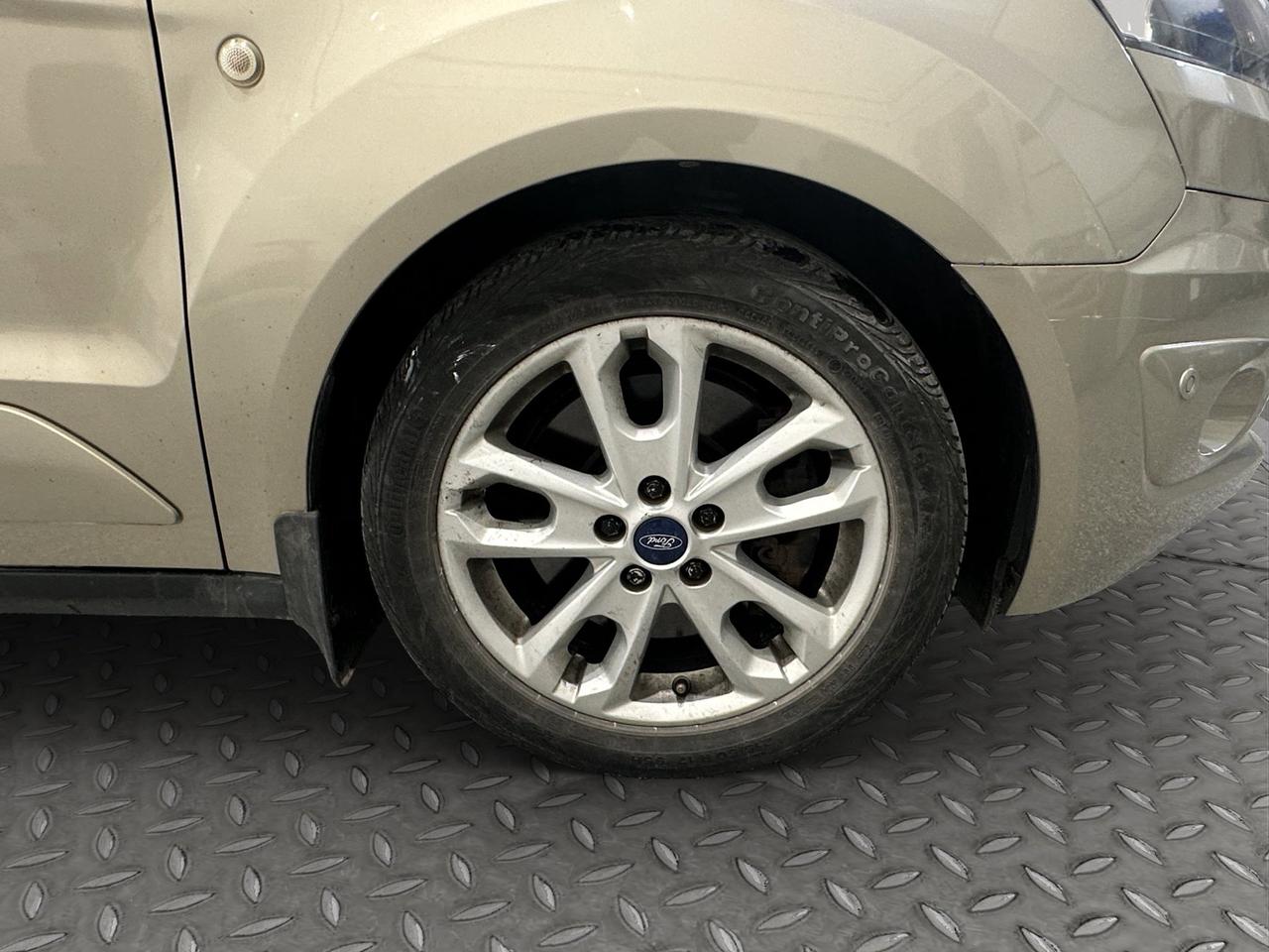 2015 Ford Transit Connect Wagon XLT Photo