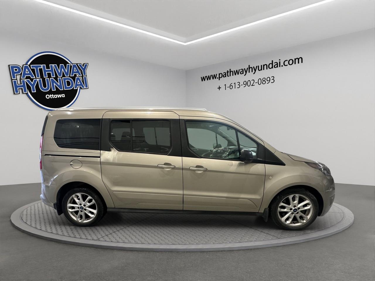 2015 Ford Transit Connect Wagon XLT Photo