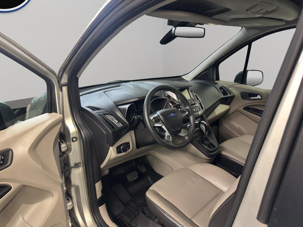 2015 Ford Transit Connect Wagon XLT Photo