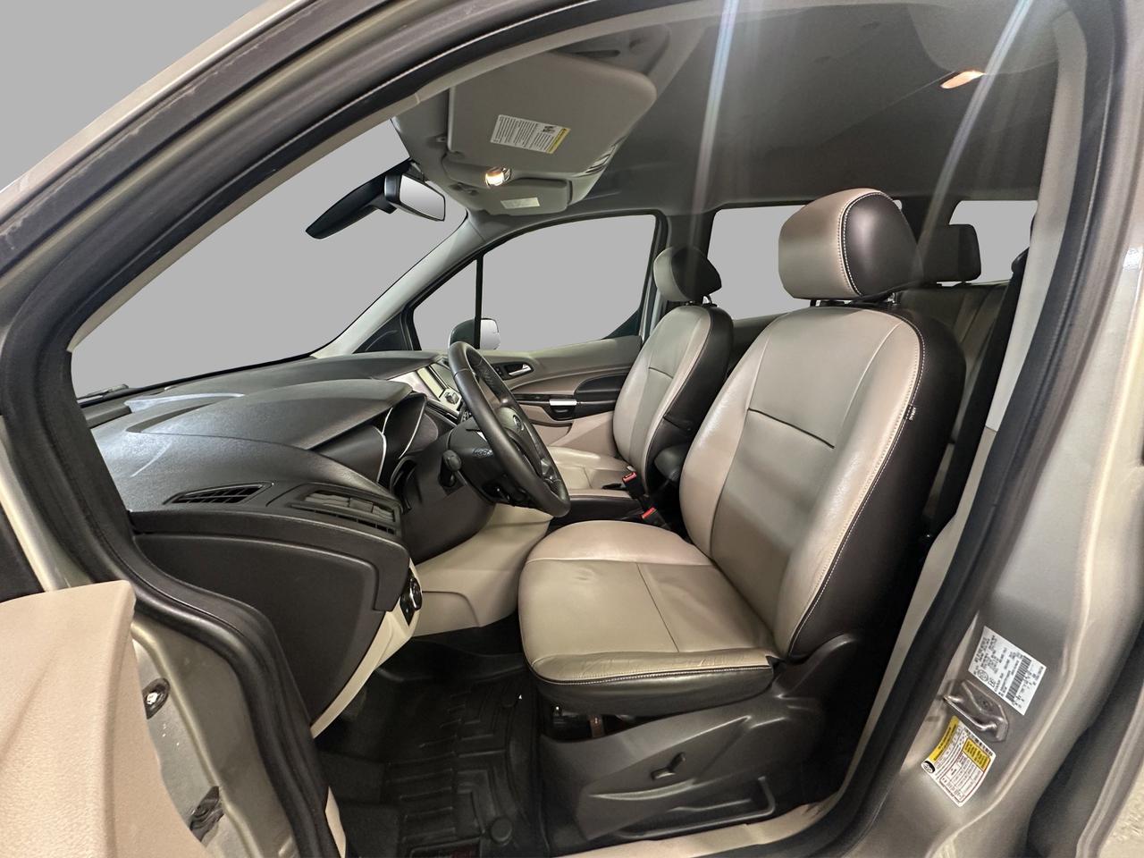 2015 Ford Transit Connect Wagon XLT Photo