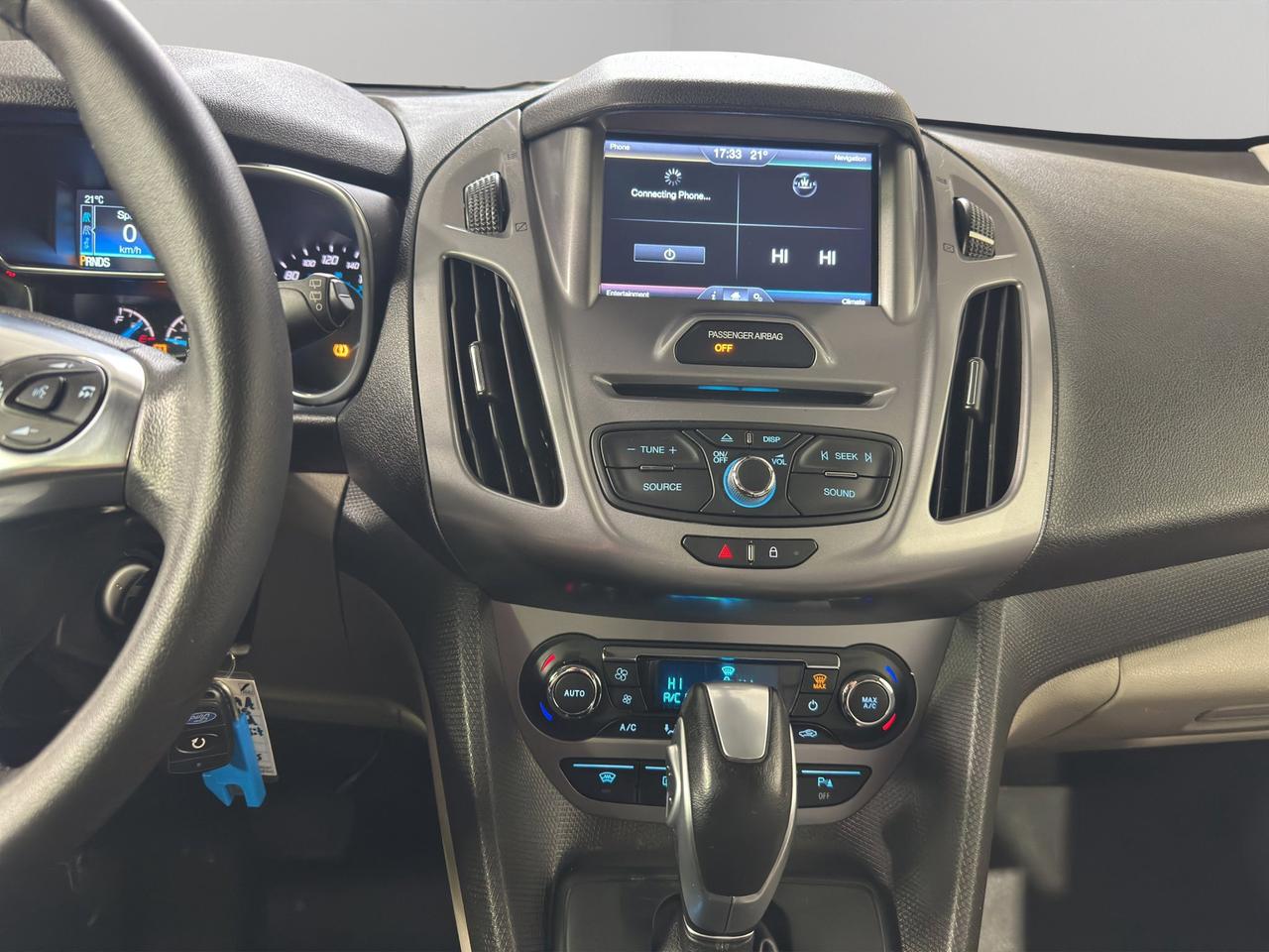 2015 Ford Transit Connect Wagon XLT Photo