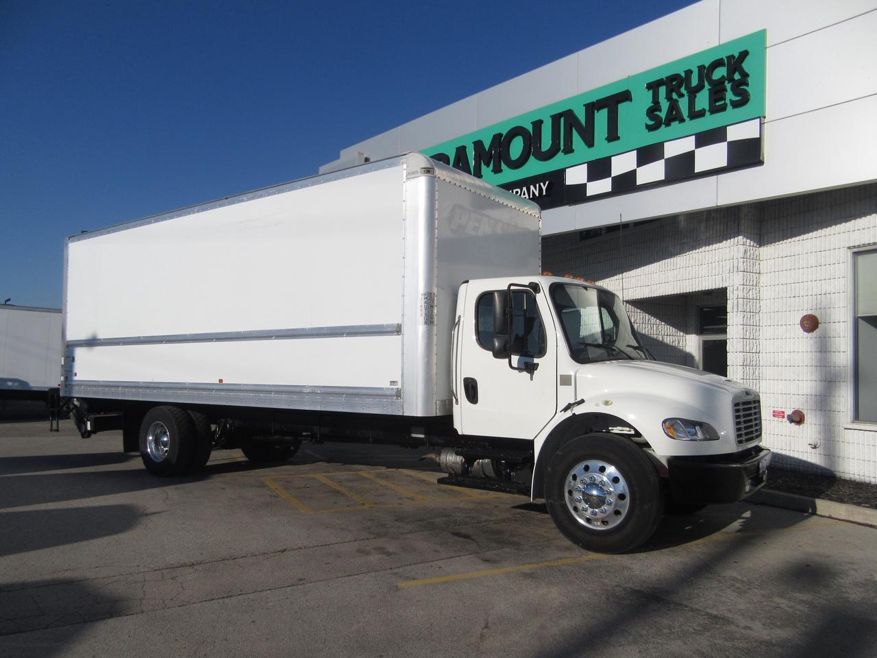 2019 Freightliner M2-106 DIESEL 26FT BOX LARGE POWER LIFTGATE Photo