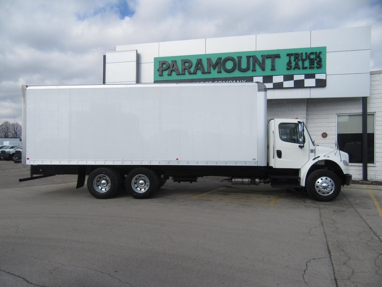 2020 Freightliner M2-106 DIESEL TANDEM AXLE WITH 26FT BOX Photo