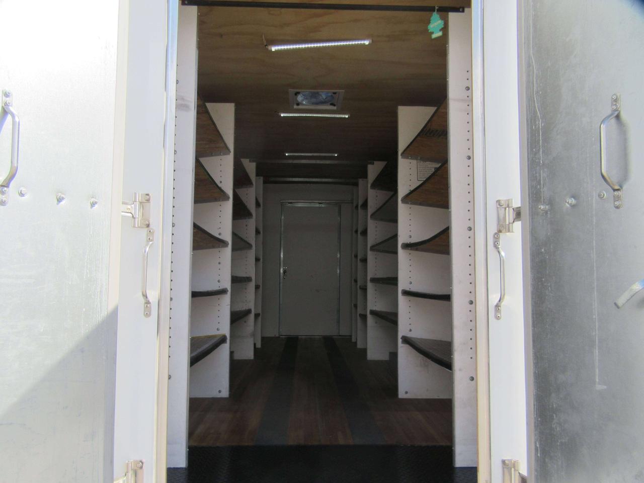 2024 Ford E-450 16FT AEROCELL BOX CUBE VAN Photo