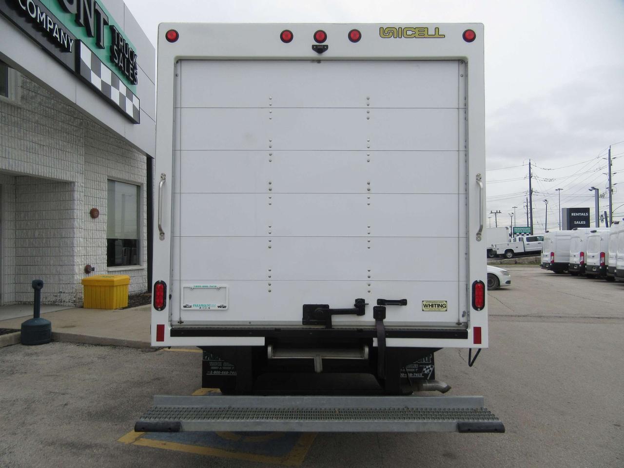 2023 Chevrolet 3500 14 FT EXPRESS CUBE VAN WITH RAMP Photo