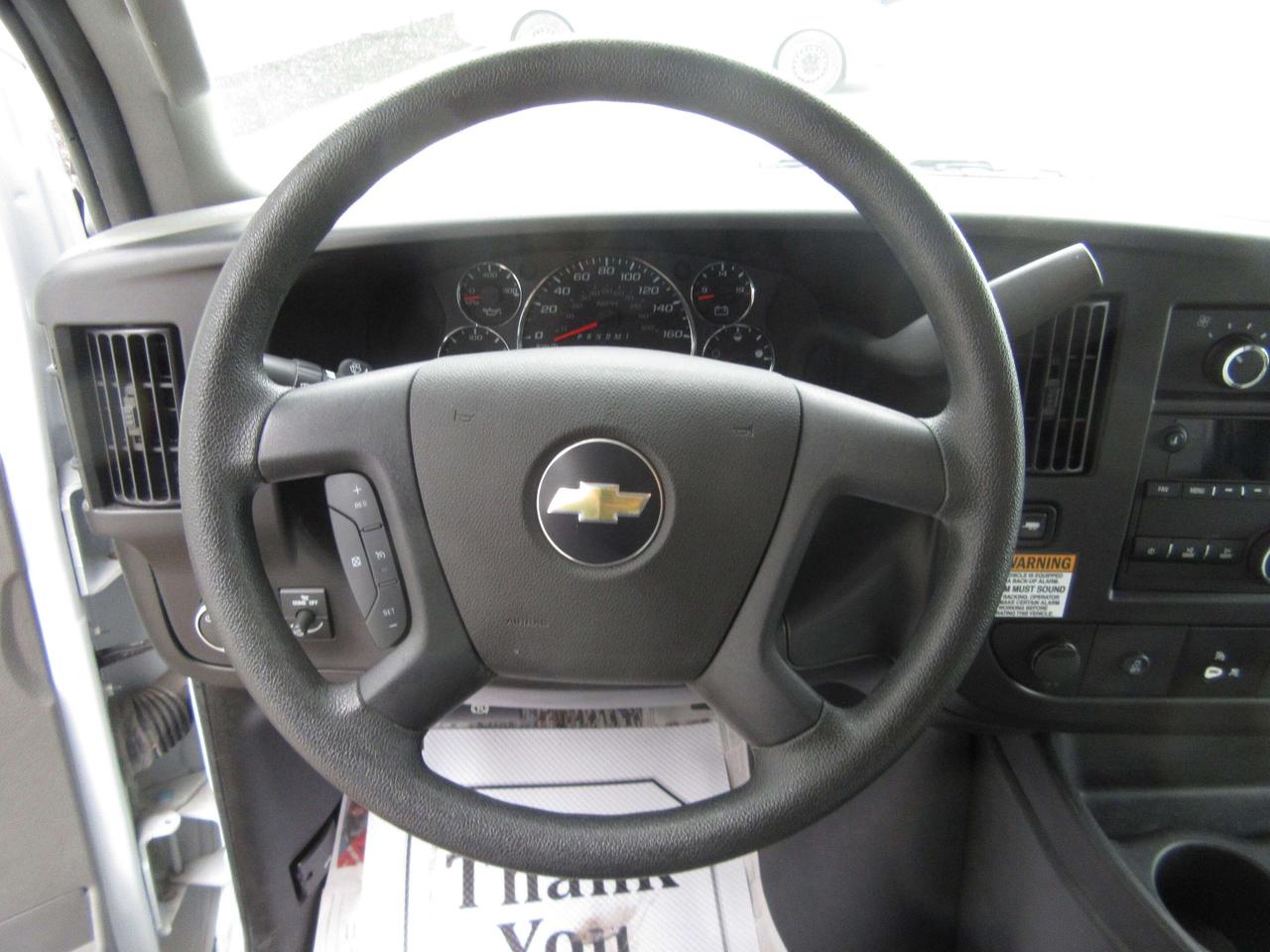 2023 Chevrolet 3500 14 FT EXPRESS CUBE VAN WITH RAMP Photo