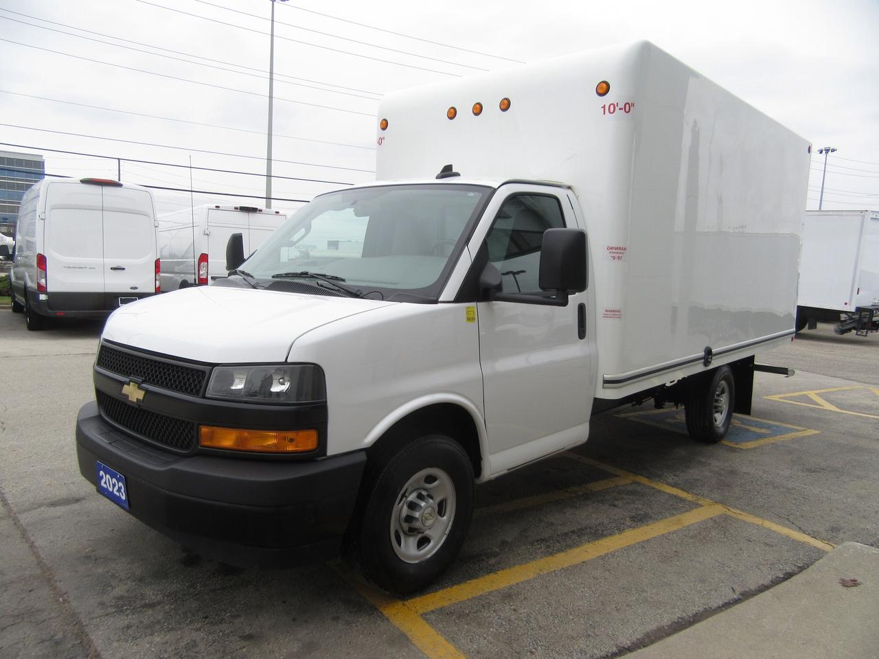 2023 Chevrolet Express 3500 14FT CUBE VAN WITH RAMP Photo