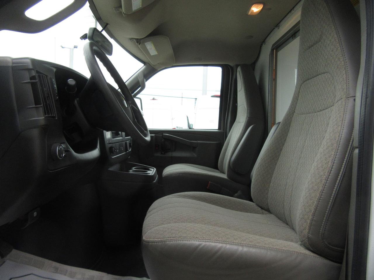 2023 Chevrolet Express 3500 14FT CUBE VAN WITH RAMP Photo