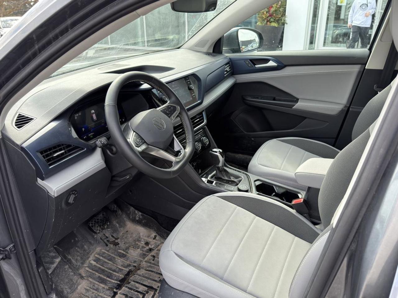 2024 Volkswagen Taos  Photo4