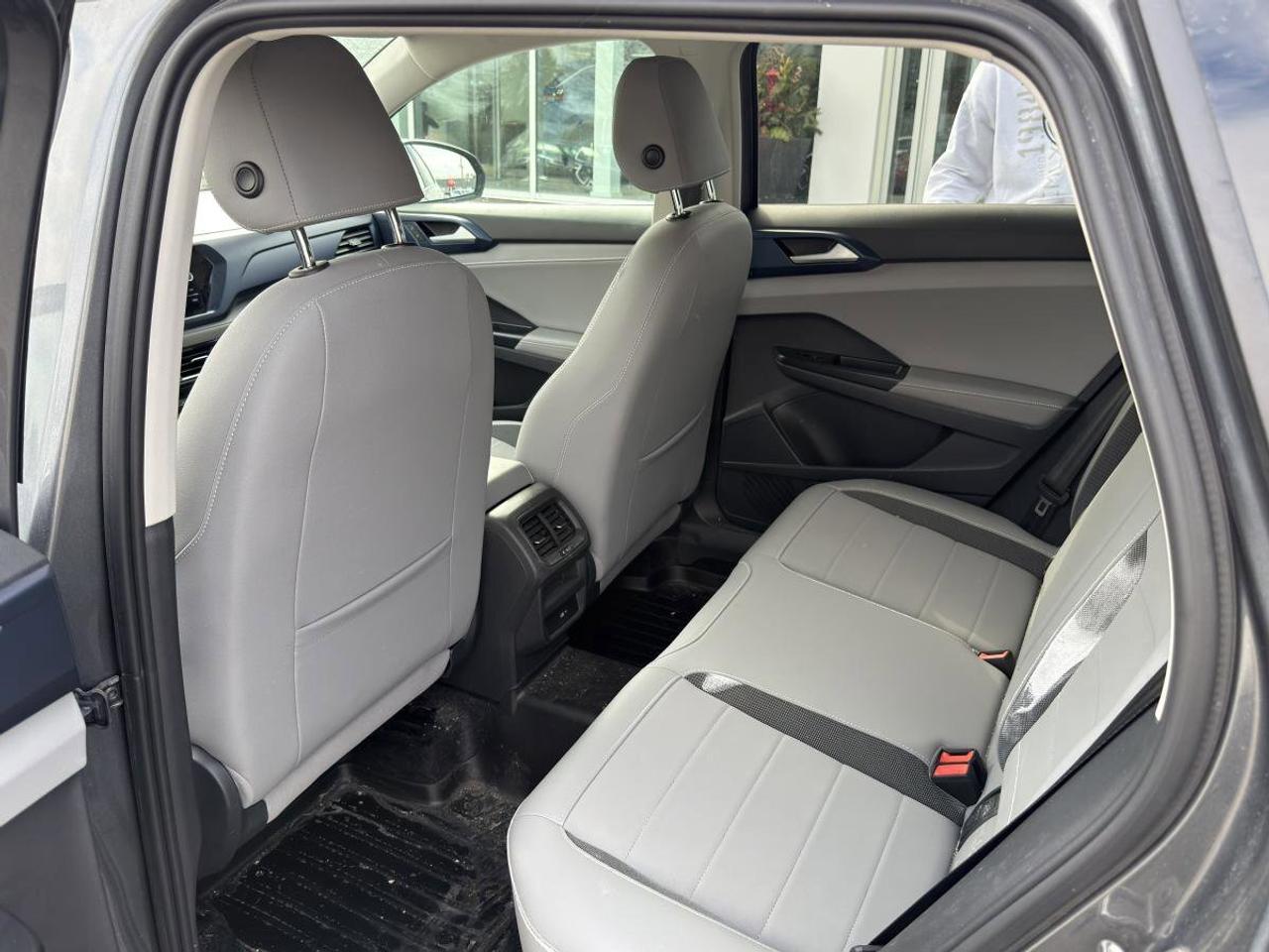 2024 Volkswagen Taos  Photo