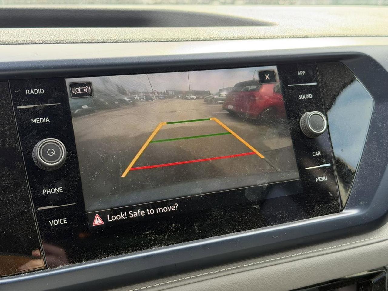 2024 Volkswagen Taos  Photo