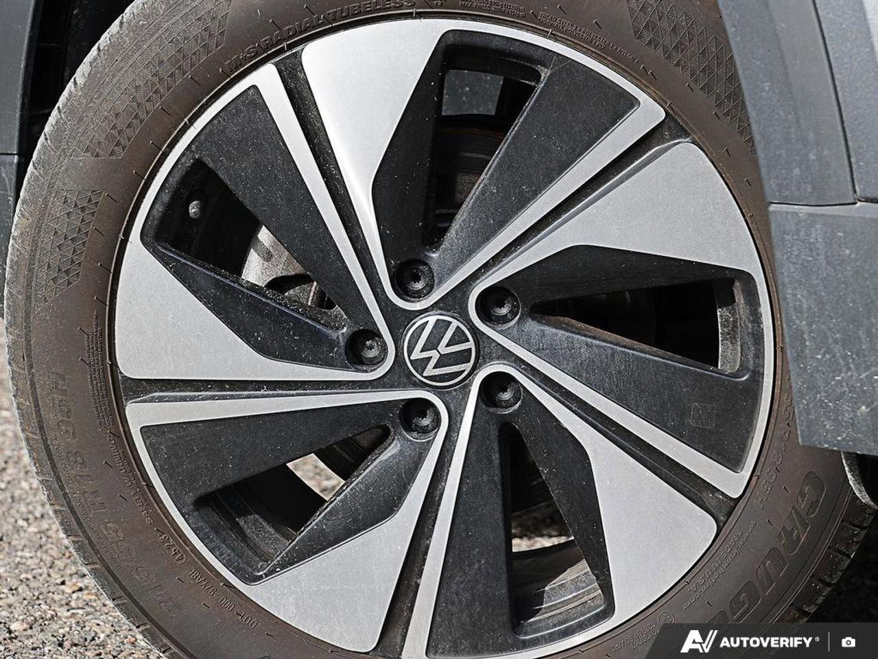 2024 Volkswagen Taos  Photo