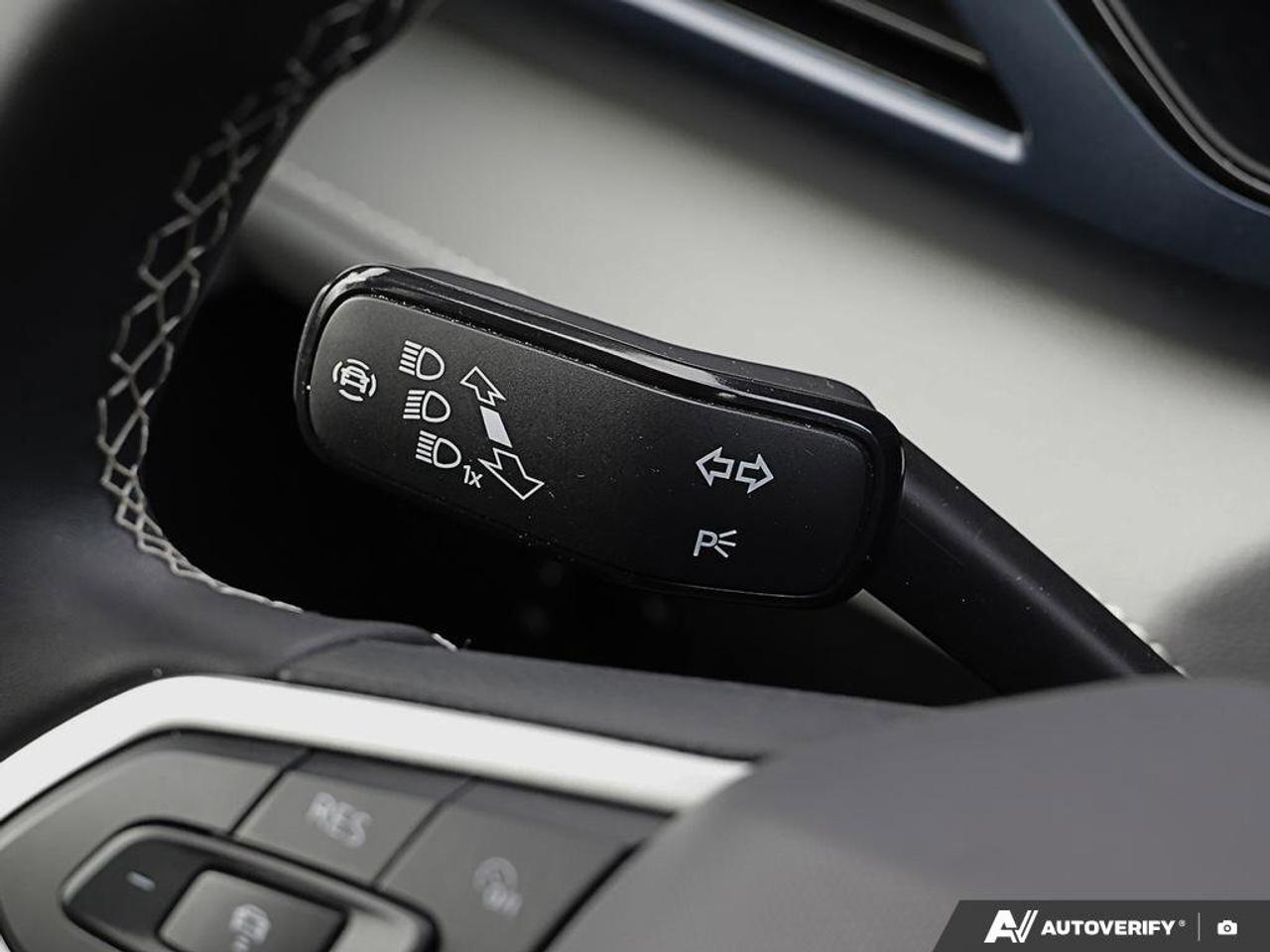 2024 Volkswagen Taos  Photo