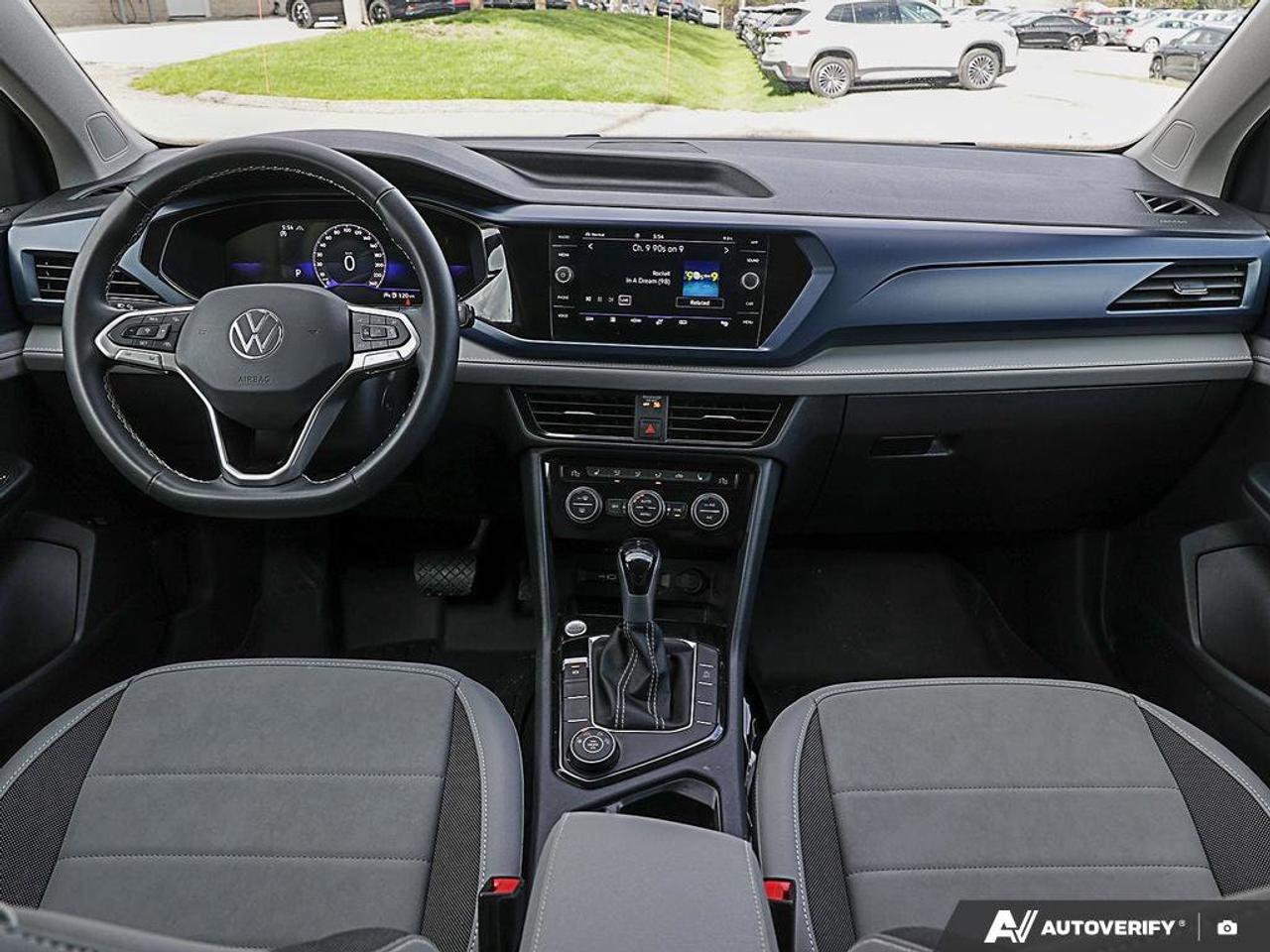2024 Volkswagen Taos  Photo