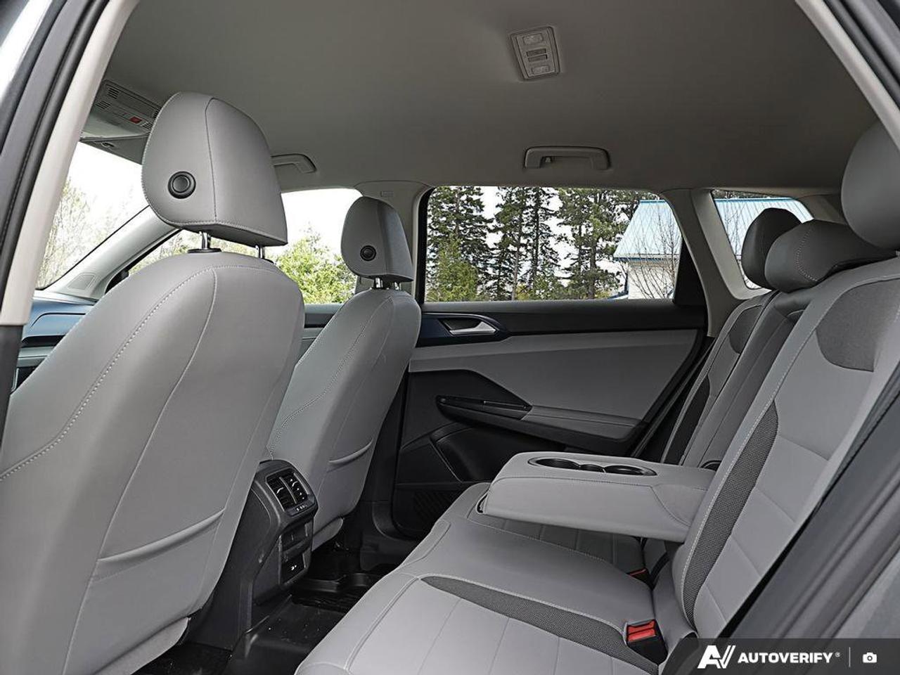 2024 Volkswagen Taos  Photo