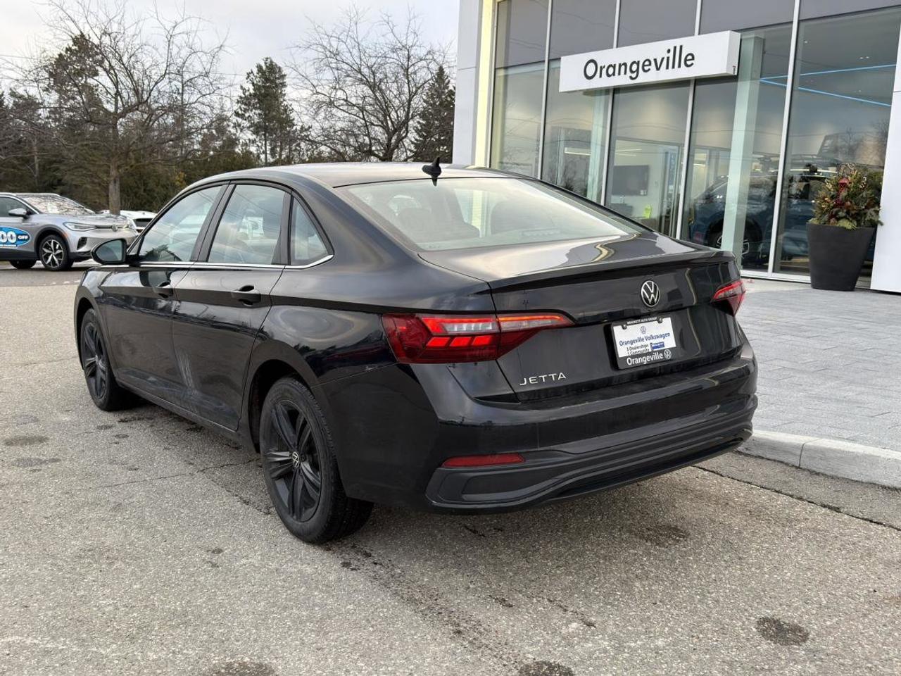 2023 Volkswagen Jetta  Photo3