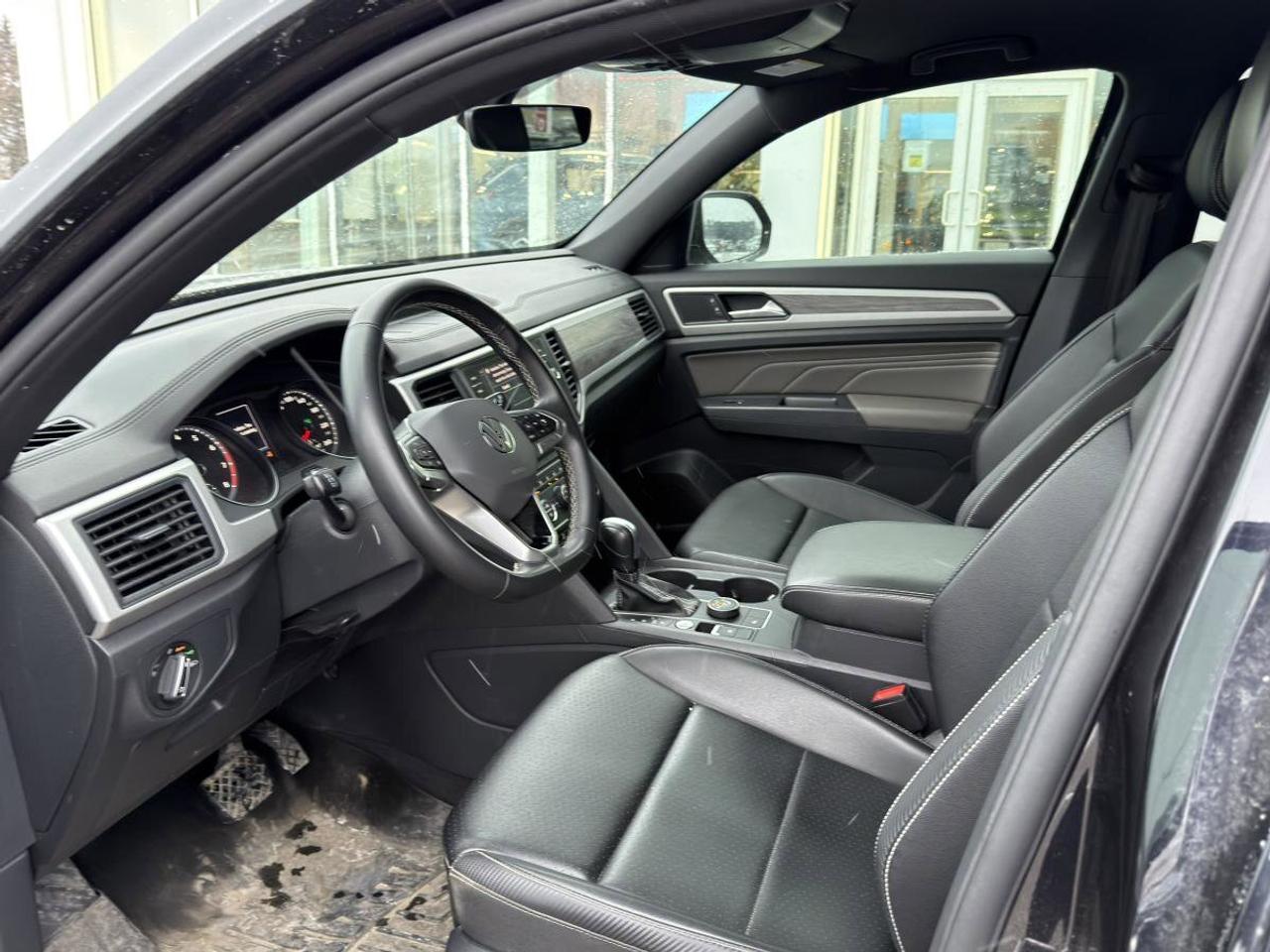 2021 Volkswagen Atlas Cross Sport  Photo4