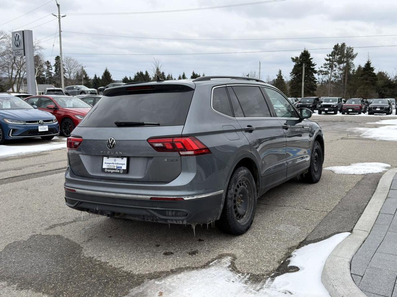 2022 Volkswagen Tiguan  Photo2