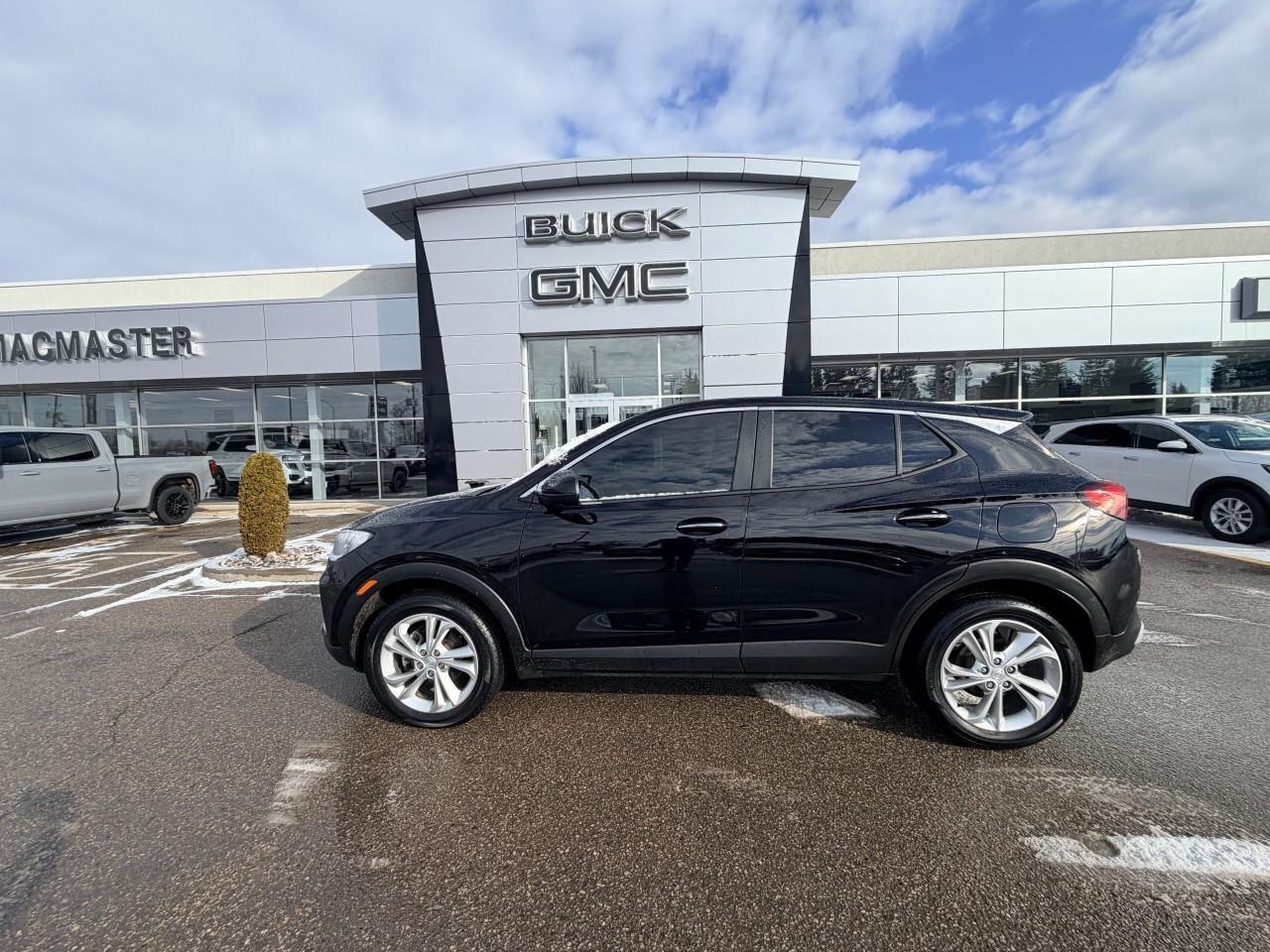 2022 Buick Encore GX PreferredPREFERRED, 1.2L, FWD, ALLOYS, CLOTH, CERT Photo2