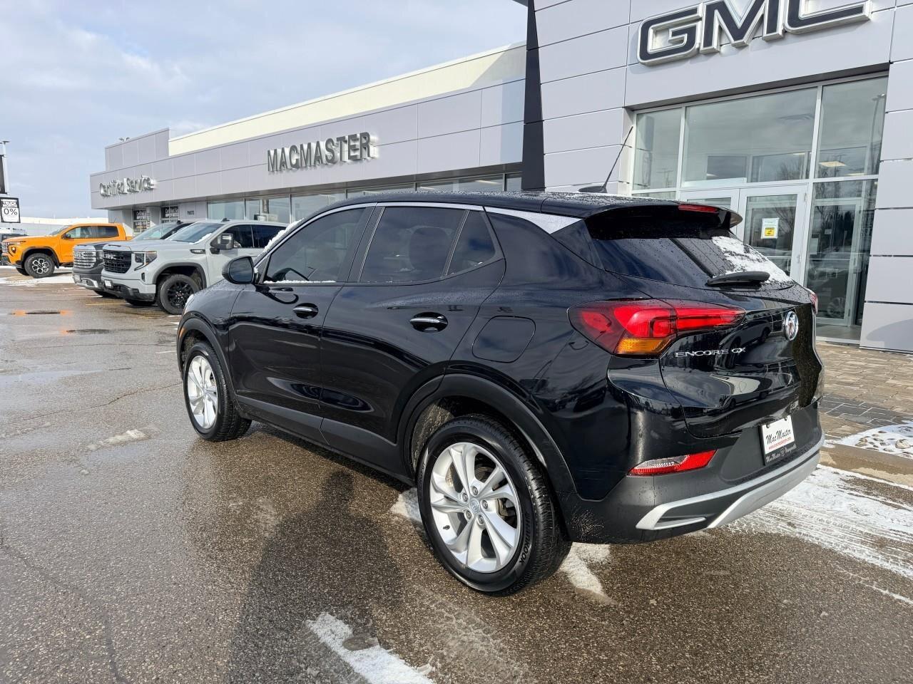 2022 Buick Encore GX PreferredPREFERRED, 1.2L, FWD, ALLOYS, CLOTH, CERT Photo