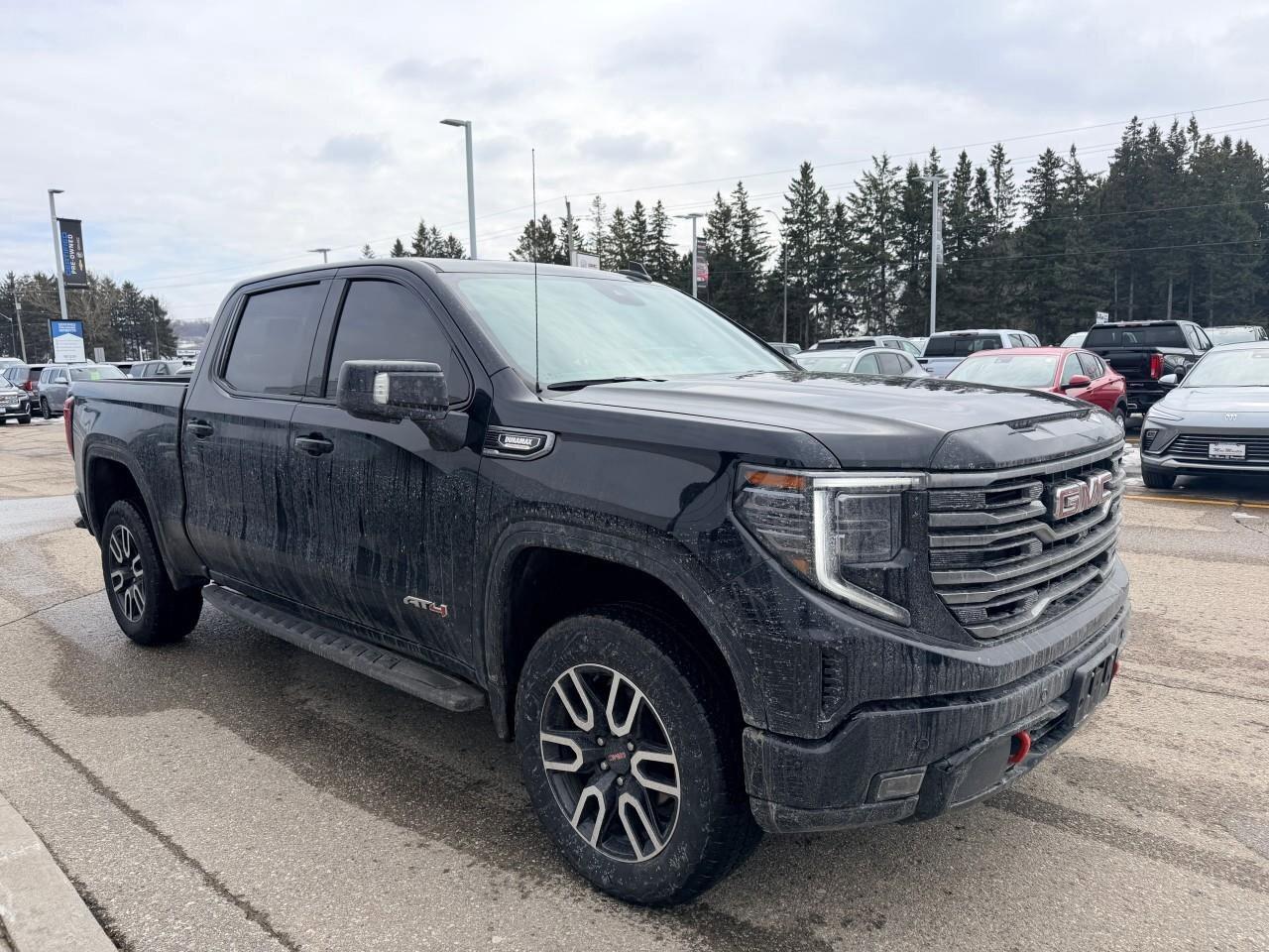 2025 GMC Sierra 1500 AT4AT4, 5.3L V8, 4X4, ALLOYS, LEATHER, BOSE, 1-OWN Photo