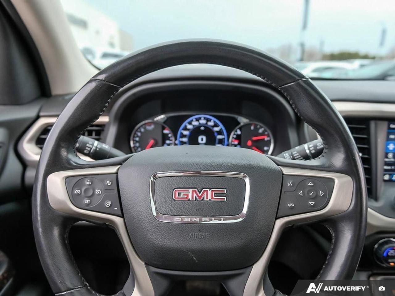 2022 GMC Acadia DenaliDENALI, 3.6L V6, AWD, ALLOYS, LEATHER, BOSE, Photo