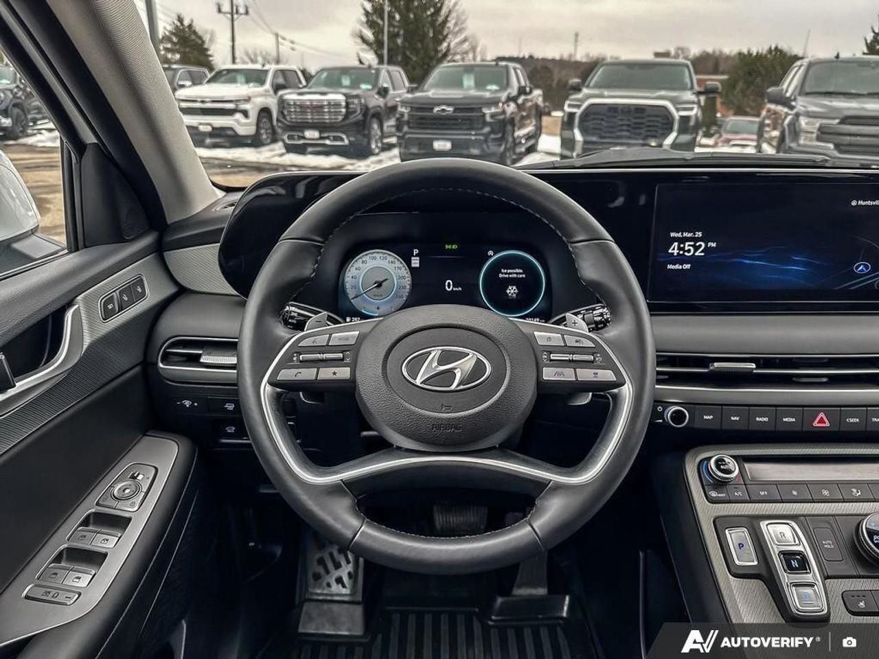 2025 Hyundai PALISADE UrbanCertified Pre-Owned   Heated + Vented Seats Photo