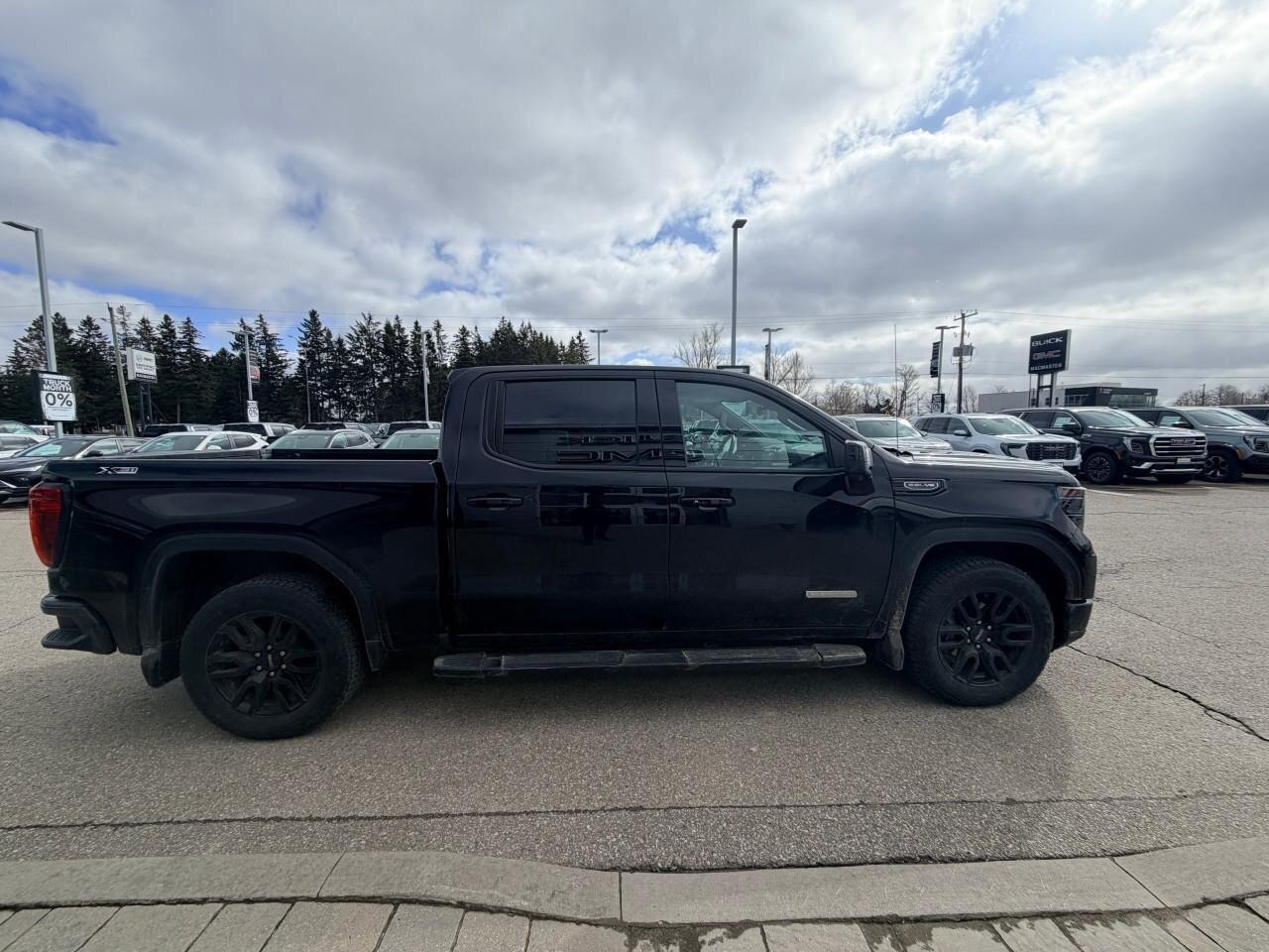 2024 GMC Sierra 1500 ElevationELEVATION, 5.3L V8, 4X4, ALLOYS, LEATHER, Photo