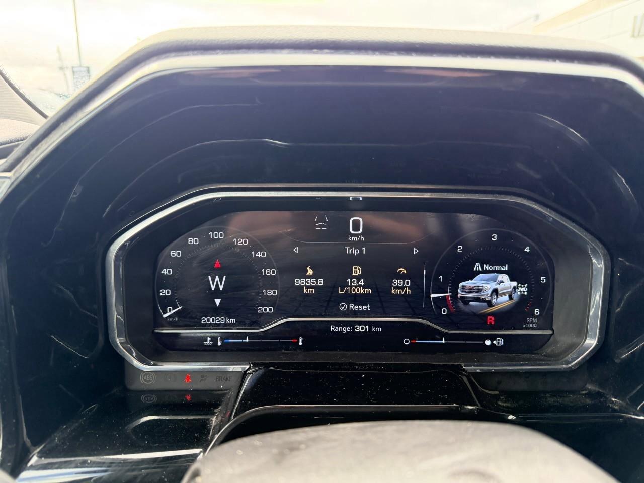 2024 GMC Sierra 1500 ElevationELEVATION, 5.3L V8, 4X4, ALLOYS, LEATHER, Photo