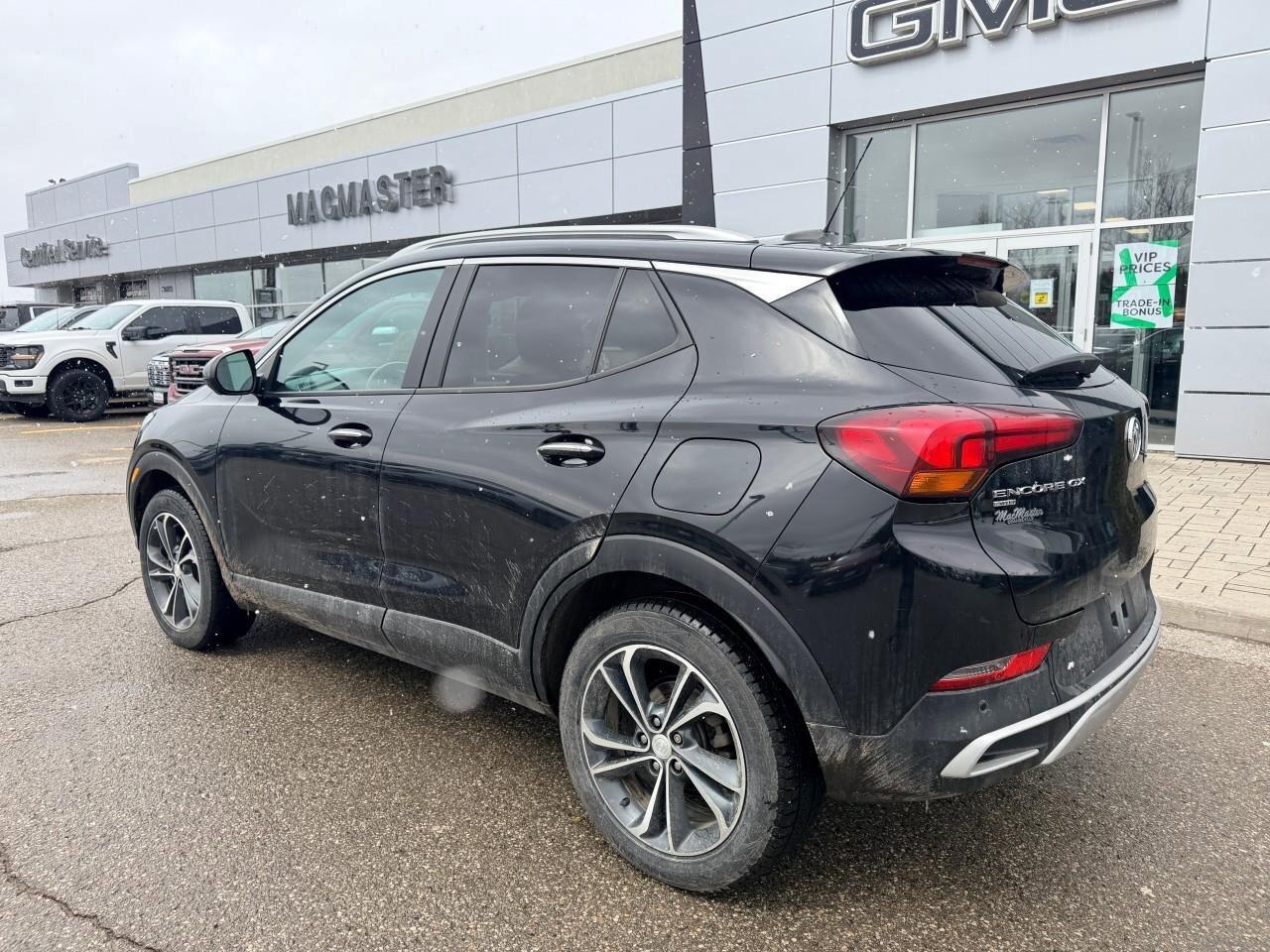 2021 Buick Encore GX SelectSELECT, 1.3L 3-CYLINDER, AWD. ALLOYS, 1-OWNE Photo3