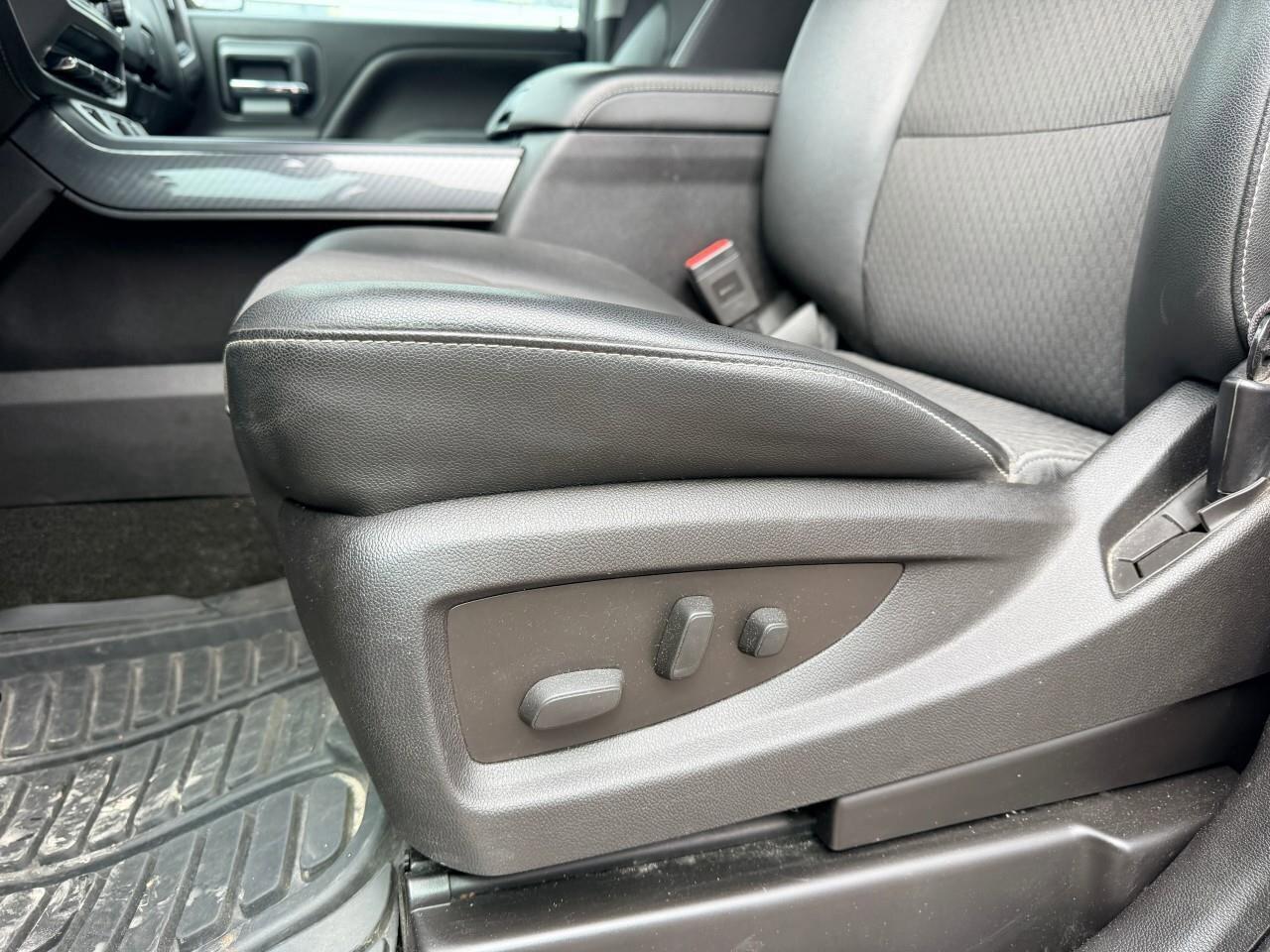 2016 GMC Sierra 1500 SLESLE, 5.3L V8, 4X4,  ALLOYS, 1-OWNER, MACMASTER Photo