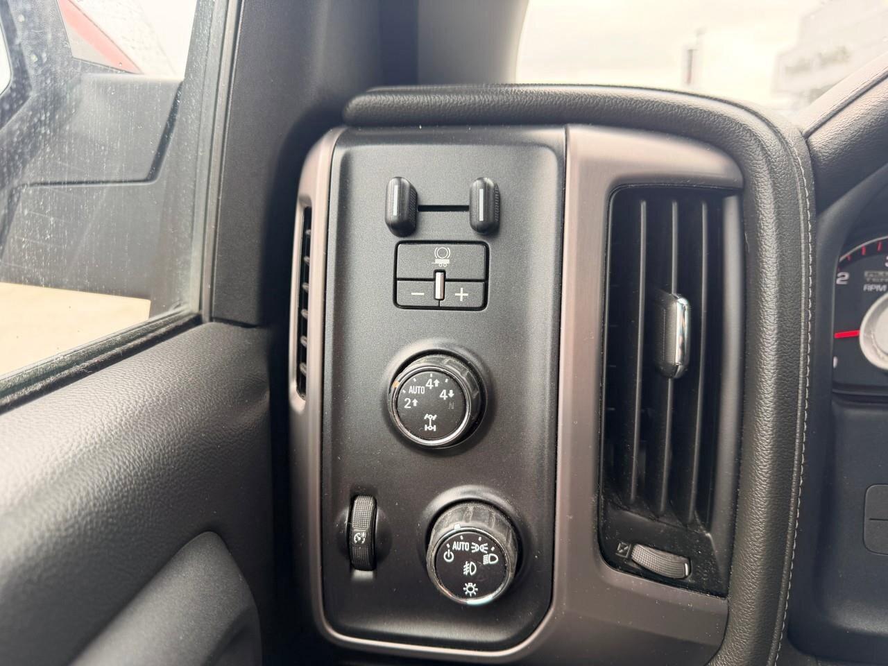 2016 GMC Sierra 1500 SLESLE, 5.3L V8, 4X4,  ALLOYS, 1-OWNER, MACMASTER Photo