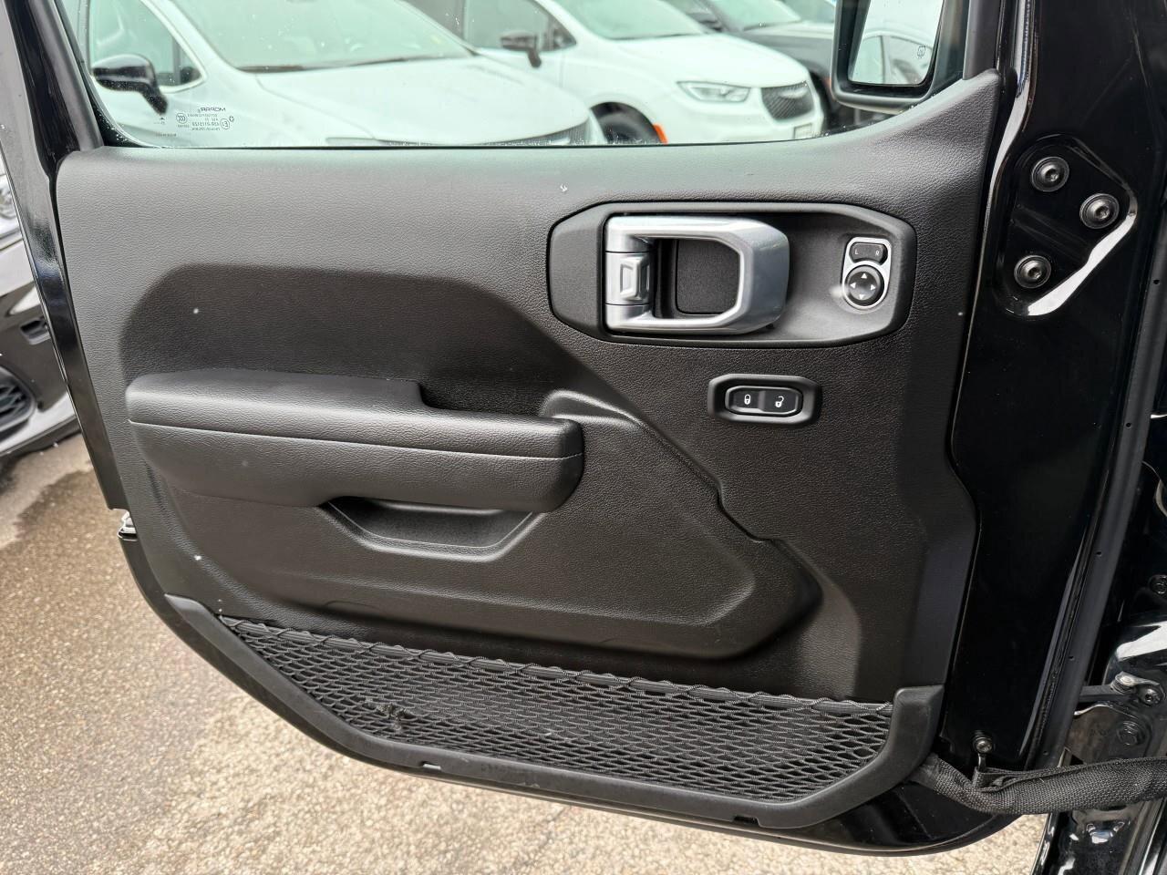 2024 Jeep Wrangler 4xe  Photo