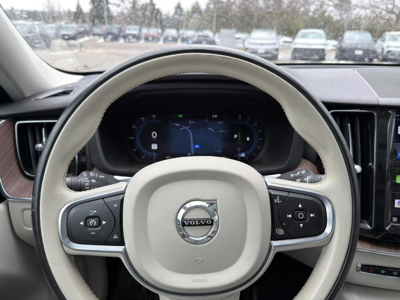 2022 Volvo XC60  Photo