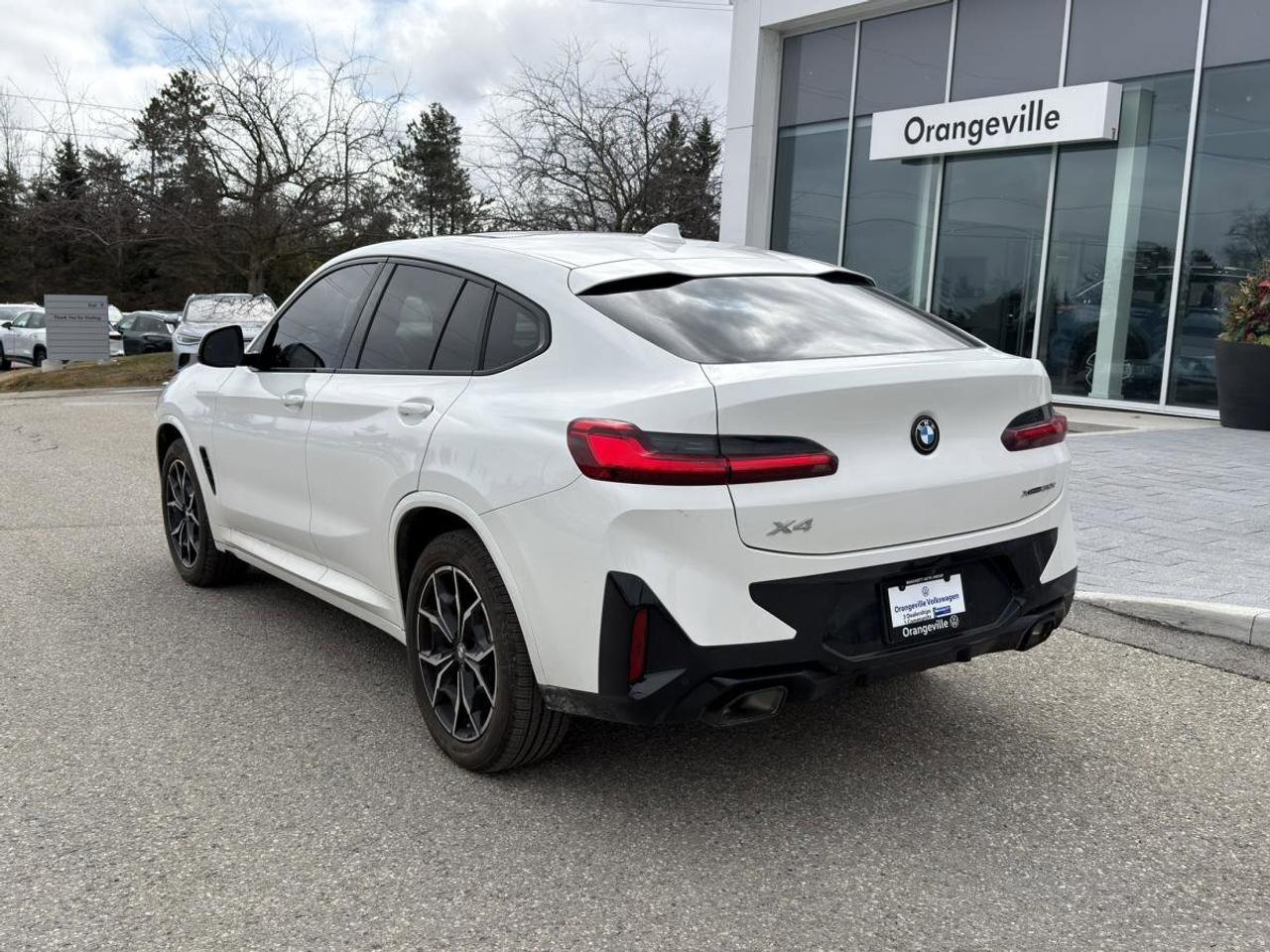 2024 BMW X4  Photo