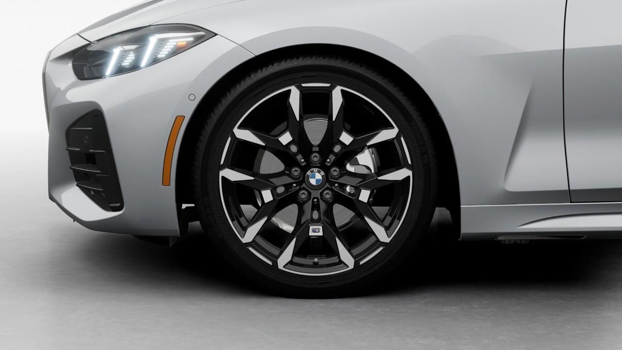 2027 BMW 430 i xDrive 2dr All-Wheel Drive Coupe Photo