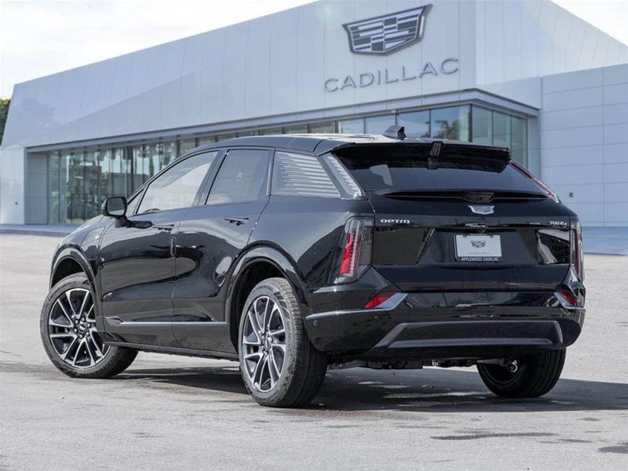 2026 Cadillac OPTIQ Sport 4dr Photo4