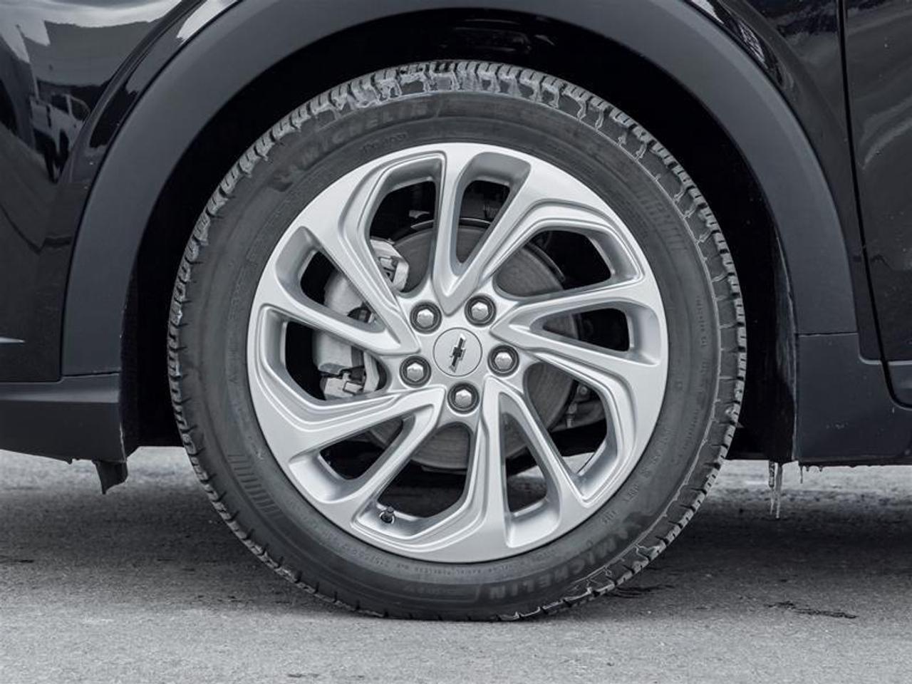 2027 Chevrolet Bolt LT 4dr Photo3