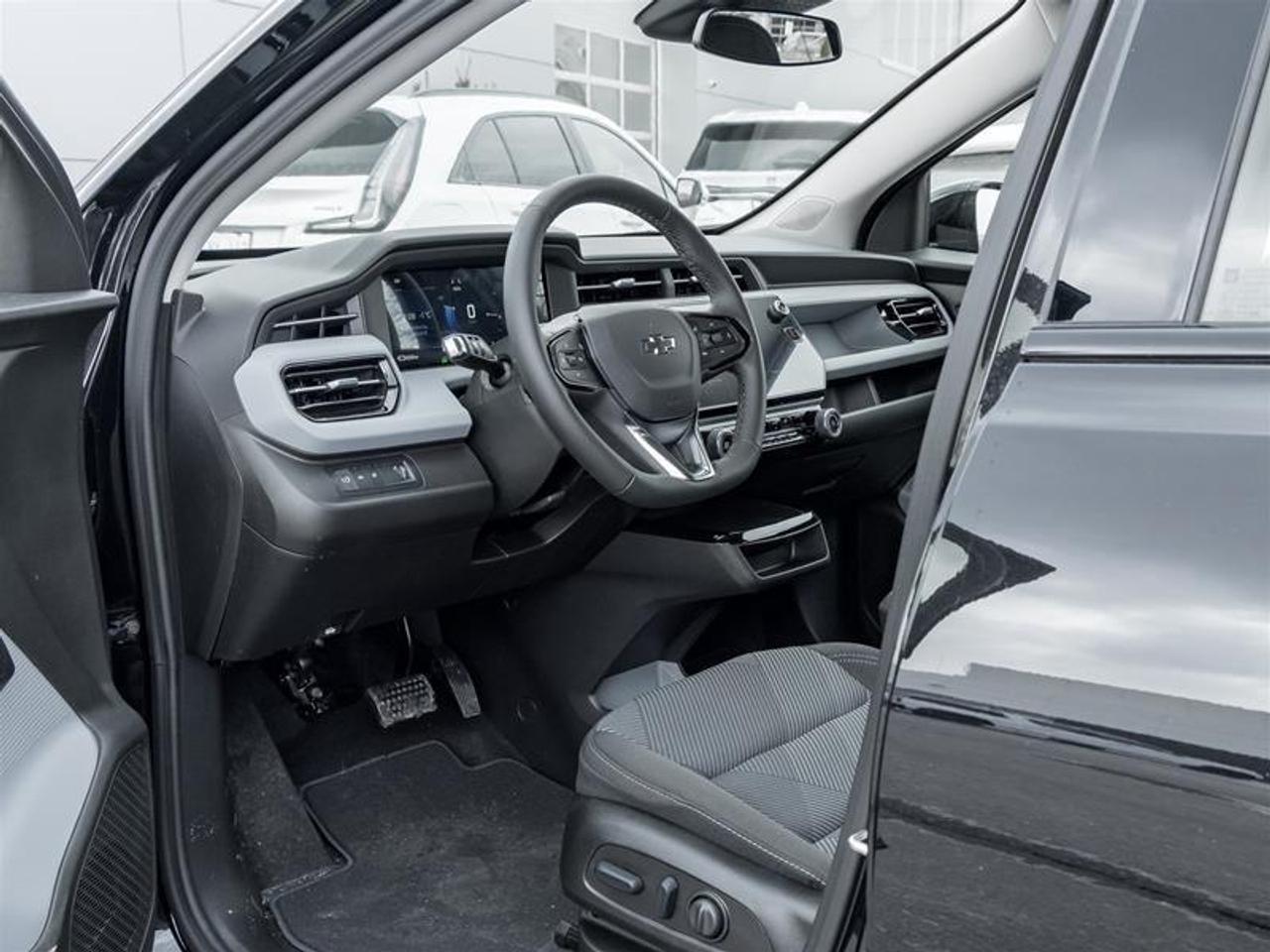 2027 Chevrolet Bolt LT 4dr Photo