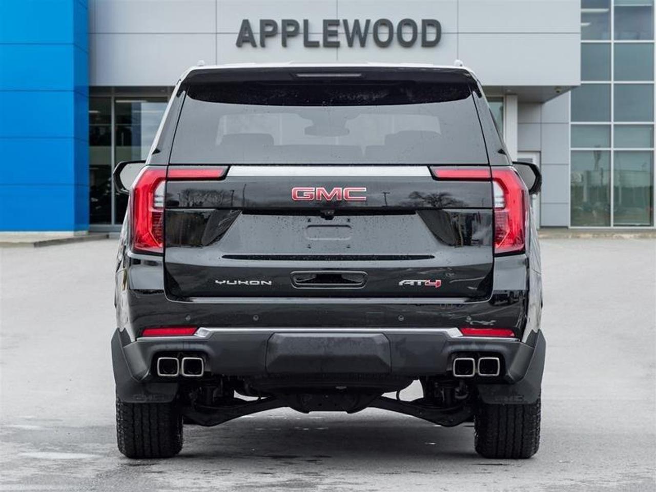 2025 GMC Yukon AT4 4dr 4x4 Photo